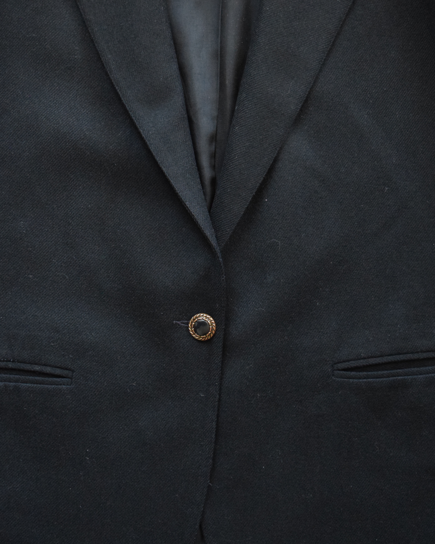 90s Classic Fit Wool Blazer in Black