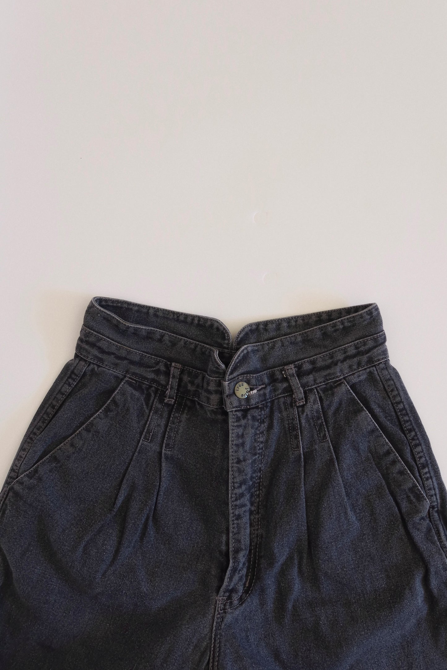 90s Tres Jolie Grey Denim